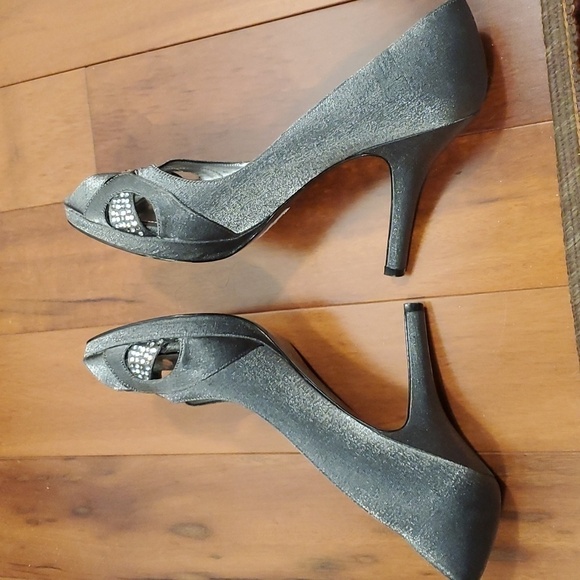 NINA Gray Peep Toe Platform Pumps Heels Shoes Women's 8.5 M - Picture 9 of 16